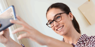 Find the Right Pair: Flexible Rimless Titanium Eyeglass Frames with Virtual Try-Ons